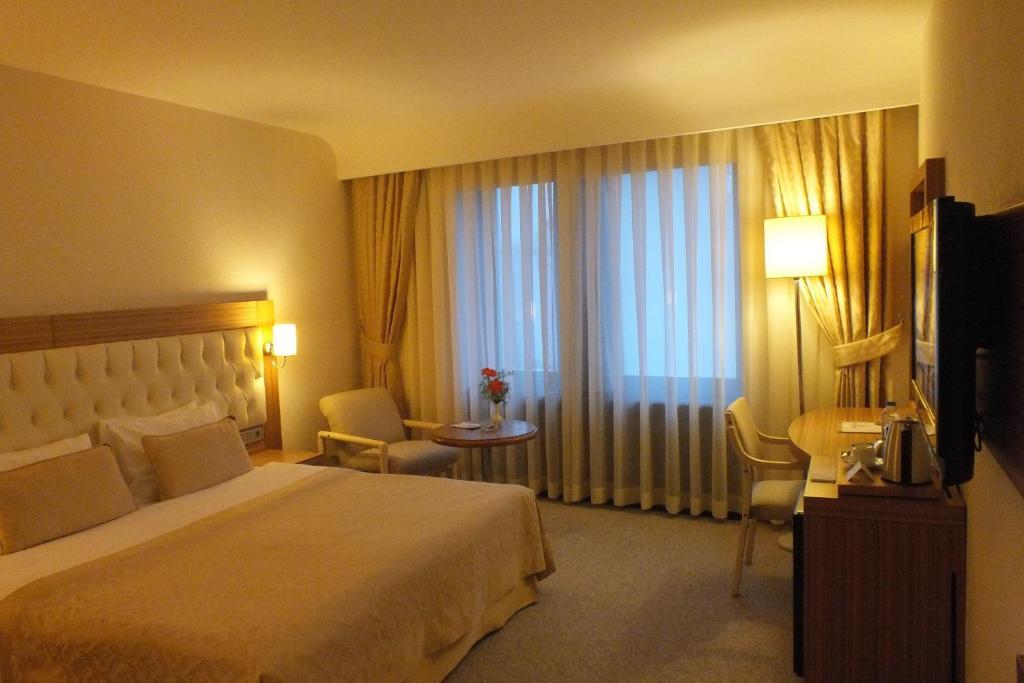 Park Royal Hotel Adana Room photo